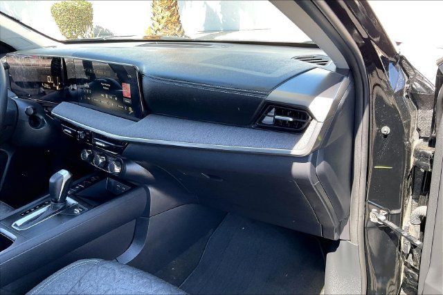Certified 2025 Nissan Kicks SV FWD image 16