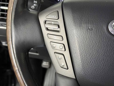 Used 2014 INFINITI QX80 2WD w/ Deluxe Touring Package image 27