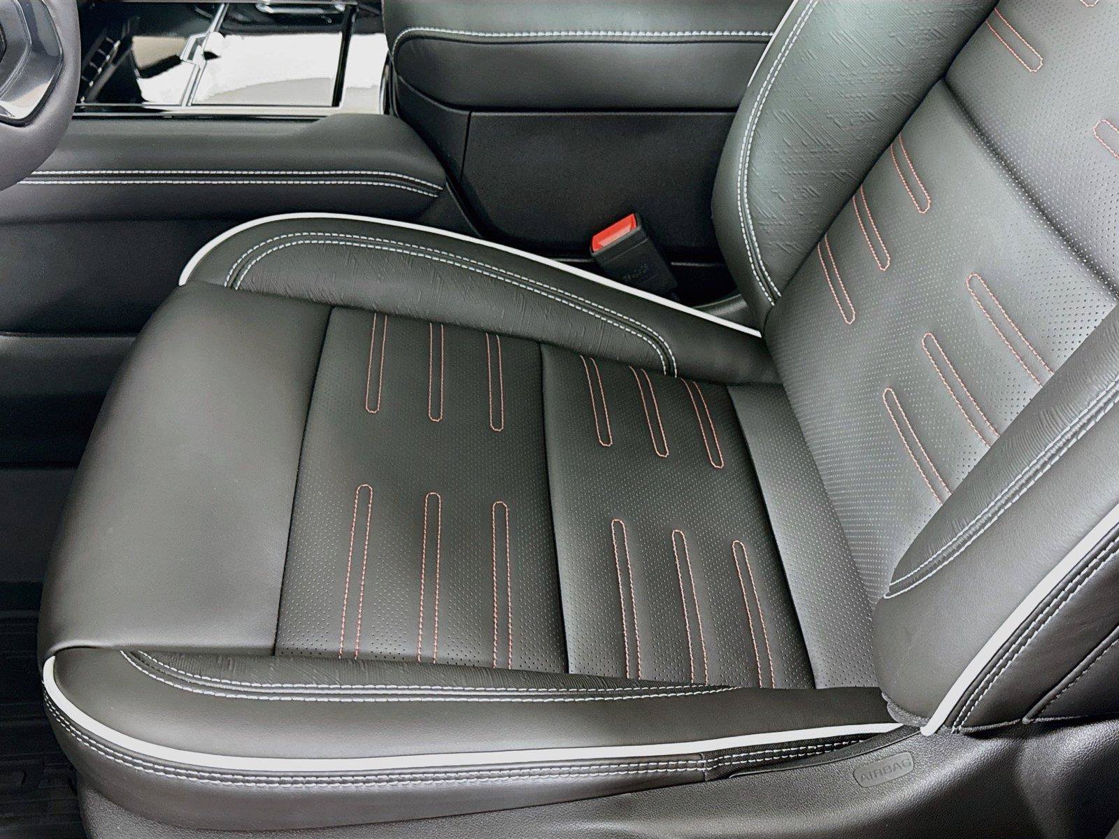 New 2027 GMC Yukon XL AT4 Ultimate w/ LPO, Floor Liner Package AWD/4WD image 14