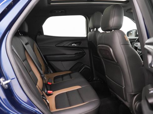 Used 2022 Chevrolet TrailBlazer ACTIV w/ Sun and Liftgate Package AWD/4WD image 12