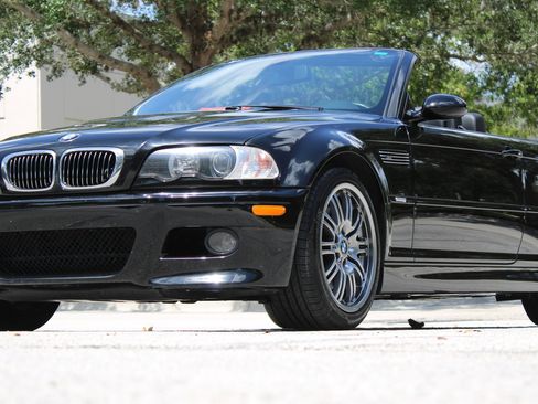 Used 2004 BMW M3 Convertible RWD image 2