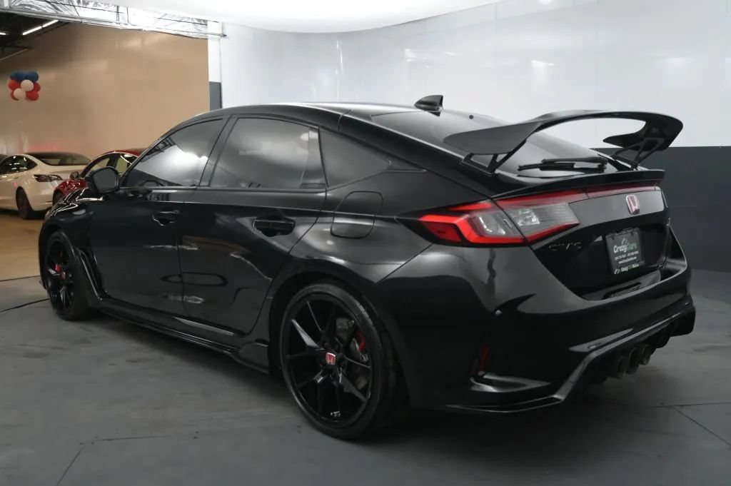 Used 2024 Honda Civic Type R image 3