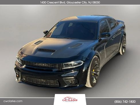 Used 2023 Dodge Charger SRT Hellcat w/ Harman/Kardon Audio Group image 2