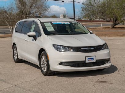 Used 2022 Chrysler Voyager LX