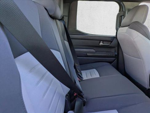 Certified 2025 Toyota Tacoma TRD Off-Road image 18