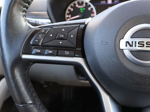 Used 2020 Nissan Altima 2.5 Platinum image 32