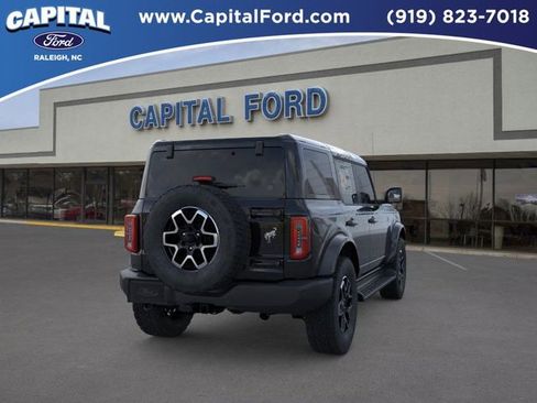 New 2025 Ford Bronco Outer Banks image 8