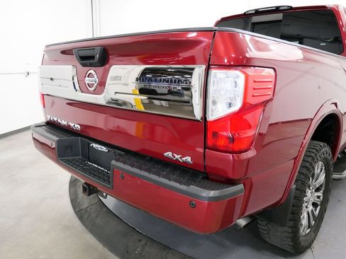 Used 2017 Nissan Titan Platinum Reserve AWD/4WD image 37