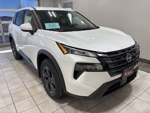 New 2026 Nissan Rogue SV w/ Cold Weather Package image 5