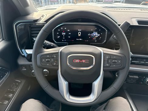 New 2026 GMC Sierra 2500 SLT w/ SLT Premium Package image 19