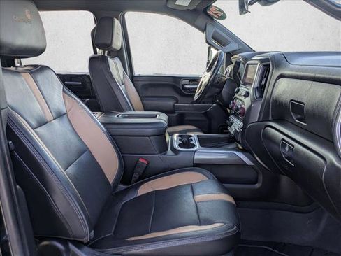 Used 2021 Chevrolet Silverado 2500 LTZ w/ Carhartt Edition image 20