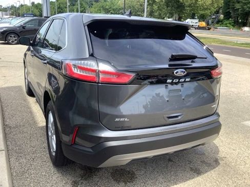 Certified 2022 Ford Edge SEL w/ Convenience Package AWD/4WD image 5