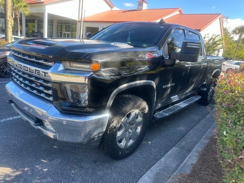 Used 2020 Chevrolet Silverado 2500 LTZ w/ LTZ Premium Package AWD/4WD image 2