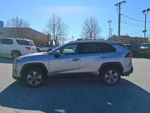Used 2024 Toyota RAV4 XLE image 4