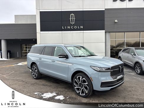 New 2026 Lincoln Navigator L Reserve image 1