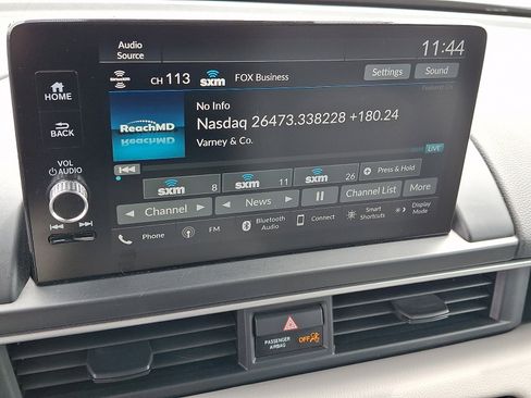 Certified 2025 Honda Pilot EX-L image 19