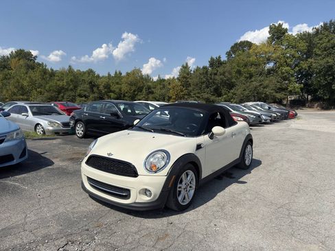 Used 2013 MINI Cooper Roadster FWD image 2