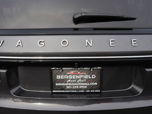 Used 2024 Jeep Wagoneer Series III image 77