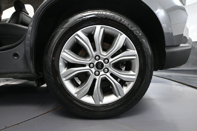 Used 2024 Ford Edge Titanium AWD/4WD image 10