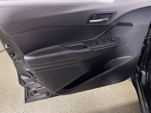 Used 2019 Toyota C-HR LE FWD image 19