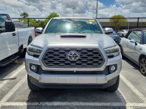 Used 2020 Toyota Tacoma TRD Sport w/ TRD Premium Sport Package RWD image 2