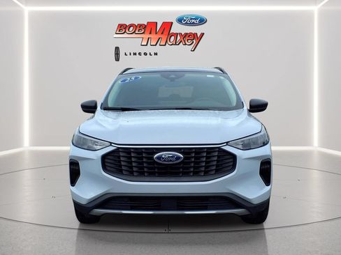 Used 2025 Ford Escape Active w/ Tech Pack #1 AWD/4WD image 2