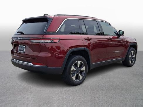 Used 2024 Jeep Grand Cherokee Limited 4xe AWD/4WD image 4