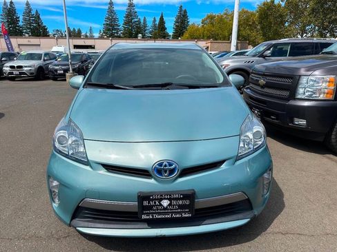 Used 2014 Toyota Prius Prime Plug-In Hybrid FWD image 2