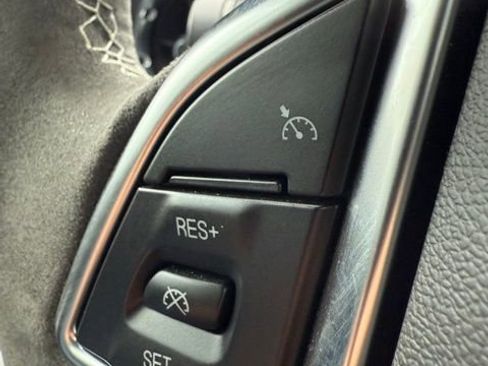 Used 2018 Chevrolet Camaro SS image 38