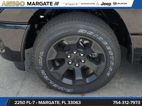 New 2026 RAM 1500 Express AWD/4WD image 11