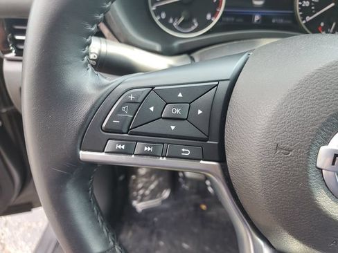 Used 2020 Nissan Sentra SV FWD image 17