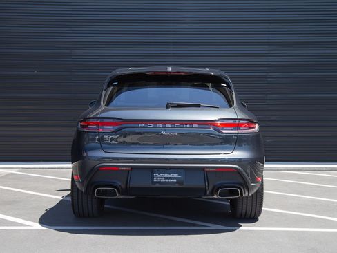 Certified 2024 Porsche Macan AWD/4WD image 6