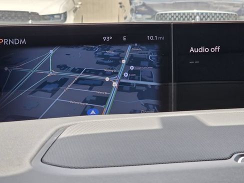 New 2026 Lincoln Navigator Premiere AWD/4WD image 18