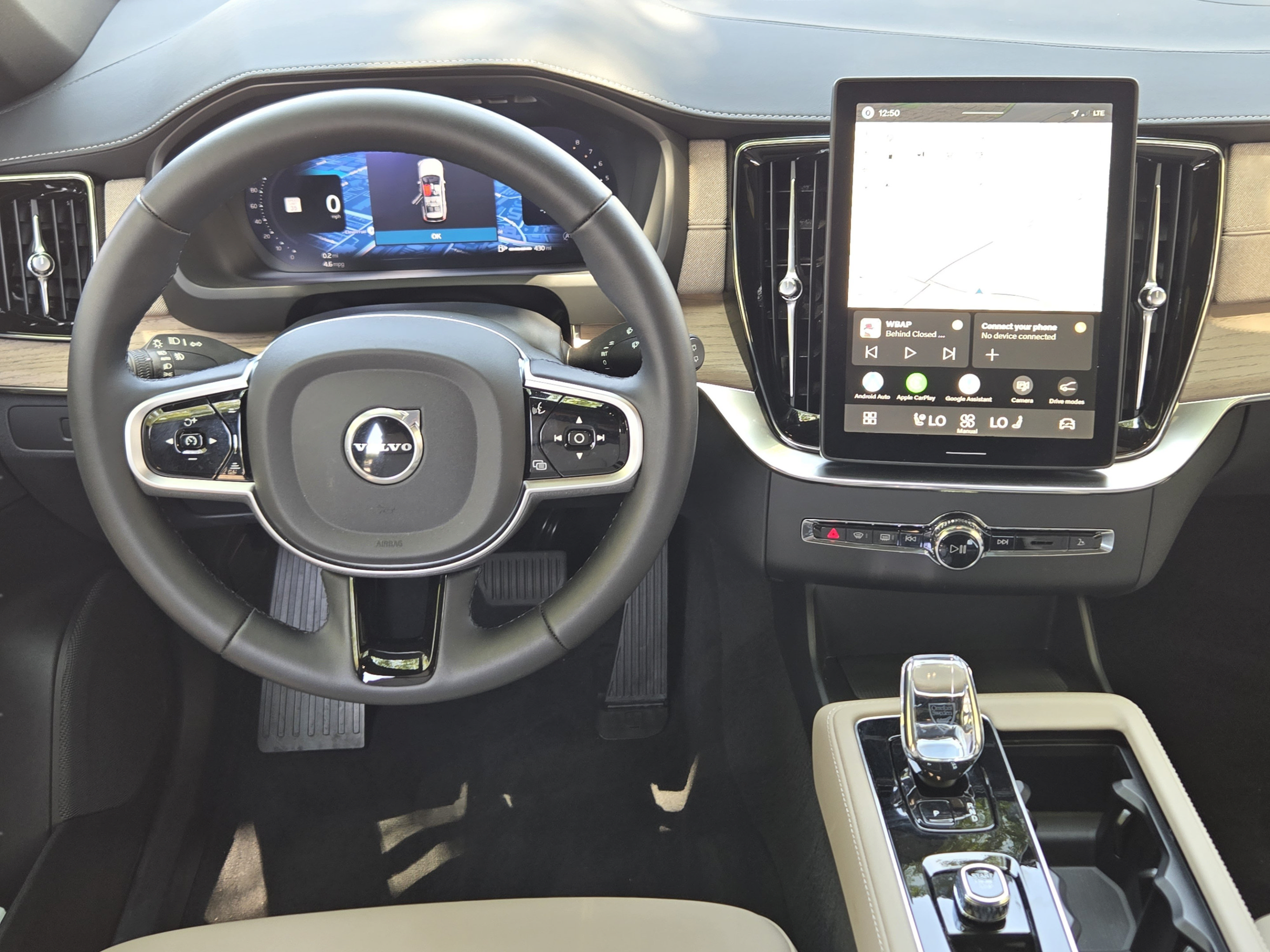 Used 2026 Volvo XC90 B6 Plus w/ Protection Package Premier AWD/4WD image 26