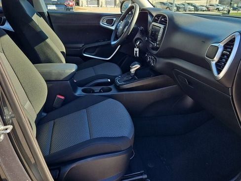 Used 2024 Kia Soul LX w/ Option Group 015 image 14
