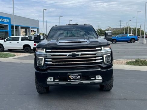 Used 2022 Chevrolet Silverado 2500 High Country w/ Z71 Off-Road Package AWD/4WD image 11