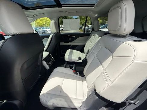 New 2025 Lincoln Aviator 2WD w/ Equipment Group 101A image 14