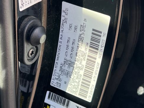 Used 2021 Toyota Tacoma SR5 w/ Technology Package AWD/4WD image 26