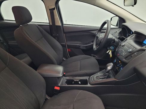Used 2018 Ford Focus SE image 21
