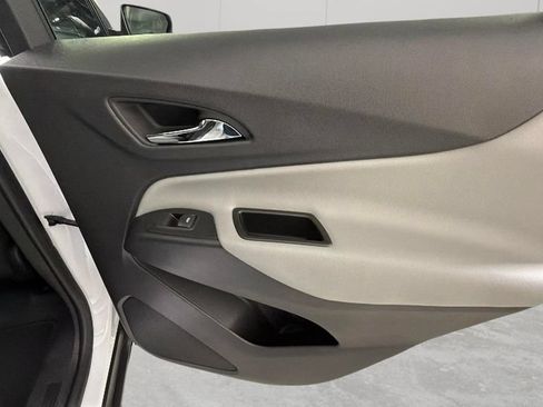 Certified 2024 Chevrolet Equinox LS w/ LS Convenience Package FWD image 31