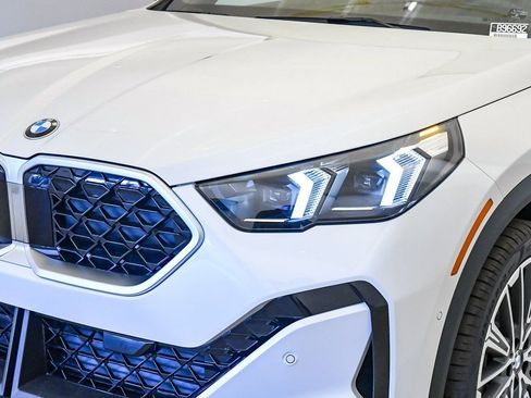 New 2026 BMW X2 xDrive28i w/ Technology Package image 9