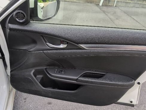 Used 2018 Honda Civic EX-L image 11