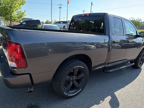 Used 2018 RAM 1500 Express RWD image 8