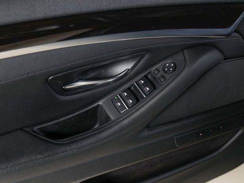 Used 2014 BMW 550i Sedan image 29