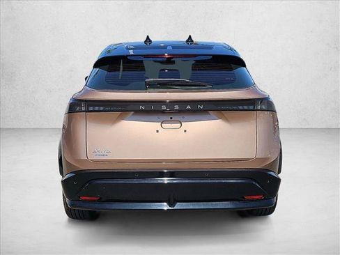Certified 2023 Nissan Ariya FWD image 8