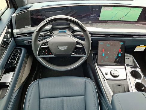 New 2025 Cadillac Escalade IQ Luxury 2 image 35