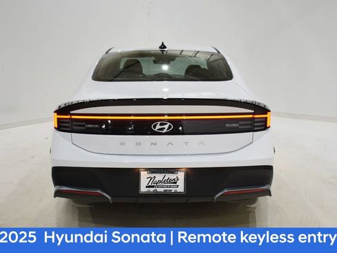 Certified 2025 Hyundai Sonata SE image 5