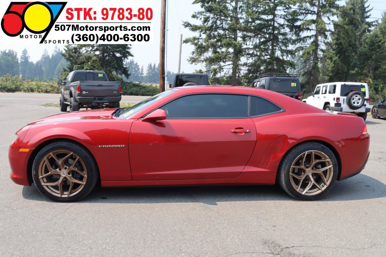 Used 2015 Chevrolet Camaro LT RWD image 3