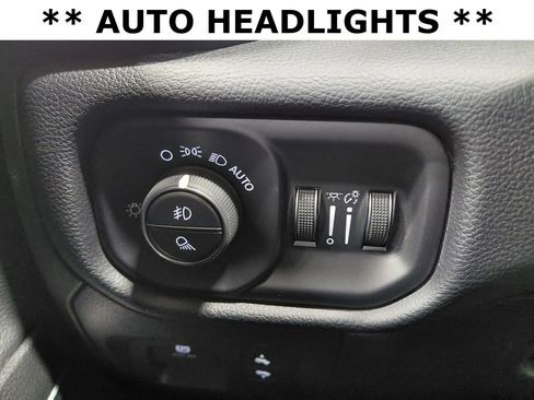 Used 2020 RAM 1500 Laramie image 22