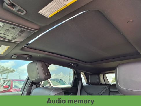Used 2023 Cadillac XT5 Premium Luxury FWD image 18